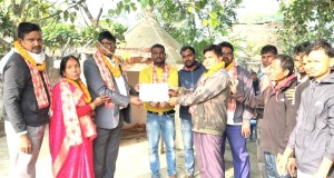 बाराको मधुरापुरमा समाजसेवी नगिना साहद्वारा ब्रहम बाबा मन्दिर संरक्षण समितिलाई एक कठ्ठा जग्गा दान,स्थानीय बासिन्दामाझ खुसीयाली छायो