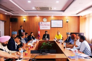 वीरगञ्जका नागरिकको जीवनस्तर उकास्न खानेपानी र ढल व्यवस्थापनमा महानगरपालिका र सरोकारवालाहरूको प्रयास ; खानेपानी आयोजनाहरूको टेण्डर प्रक्रिया सुरु