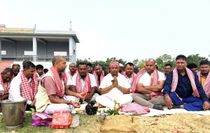 बहुदरमाईमा  क्रिकेट मैदानको शिलान्यास