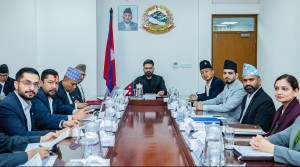  देश इन्धन संकटको चपेटामा : दुई दिने सार्वजनिक बिदा लागू, कार्यालय समय परिवर्तन