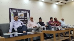 वीरगञ्जमा सडक विस्तारको निर्णय विवादित : क्षतिपूर्ति र पुनर्स्थापना गर्न स्थानीयको माग