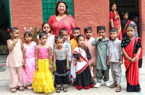 “हाम्रो संस्कृति प्रवर्द्धन गरौँ” भन्ने सन्देश दिन कंचनजंगा स्कूलमा सांस्कृतिक पोशाक दिवस सम्पन्न