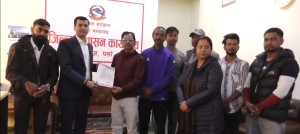 हिन्दू सम्राट नेपाल, पर्साले विद्यालयको पोसाकमा एकरूपता कायम गर्न माग,धार्मिक गतिविधिबारे गम्भीर ध्यानाकर्षण गराउँदै जिप्रका, पर्सामा ज्ञापनपत्र