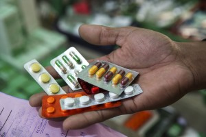 सामाजिक सञ्जालमार्फत औषधि सिफारिस नगर्न  चिकित्सकहरुलाई निर्देशन