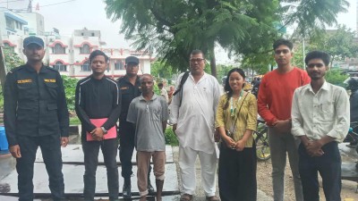 मानसिक संतुलन गुमेको प्राण कुमारको आश्रम द्वारा उदार