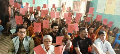 पर्सामा भूमिहीन  ४४ परिवारले पाए लालपुर्जा ,धितो राखेर व्यवसायिक काममा प्रयोग गर्न सक्षम हुने अपेक्षा