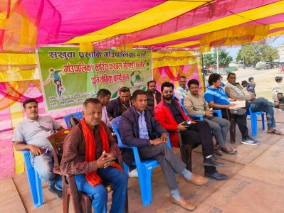 गाउँपालिका स्तरीय फुटबल खेलाडी छनौट तयारी ,खेलाडीहरुको सम्पूर्ण खर्च पालिकले जिम्मेवारी लिने सखुवा प्रसौनी गाउँपालिकाप्रमुख यादवको भनाइ