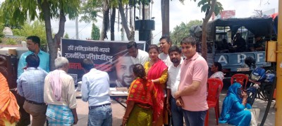 रबि लामिछाने  माथी सरकारले राजनीतिक प्रतिसोध साँधेको भन्दै बिरगंजमा रास्वपाको हस्ताक्षर अभियान शुरु