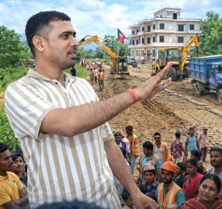 पकाहाँ मैनपुरमा विकासको लहर : युवा नेता साहको सक्रियताले सडक निर्माण सुनिश्चित