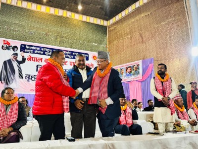 पर्सामा एमालेको बृहत कार्यकर्ता भेला सम्पन्न, वीरगञ्ज महानगरपालिकाका प्रमुख सिंह सहित अन्य राजनीतिक पृष्ठभूमिबाट आएका नेता–कार्यकर्ताहरू एमालेमा प्रवेश