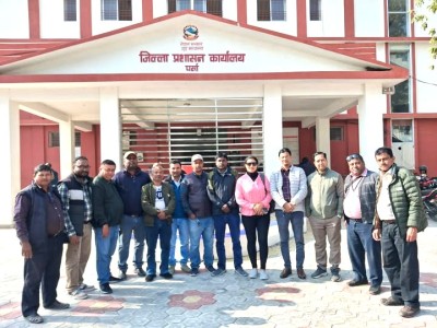 जीराभवानी गापाका कर्मचारीद्वारा पत्रकारमाथि दुव्र्यवहार, कारबाही माग गर्दै प्रेस चौतारी नेपाल पर्साद्वारा प्रजिअलाई जाहेरी