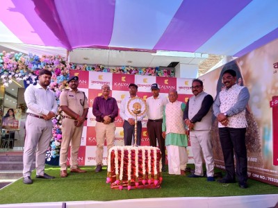 कल्याण ज्वेलर्स रक्सौल शो–रूमको प्रथम वर्षगाँठ समारोह सम्पन्न, कम समयमा नै शुद्धता र आकर्षक डिजाईनका कारण शो–रूमले ग्राहकको विश्वास जित्न सफल भएको भनाइ