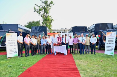 भारतद्वारा पर्सा प्रशासनलाई कैदी ओसारपसारका १० ट्रक हस्तान्तरण