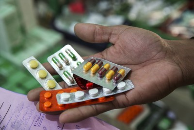 सामाजिक सञ्जालमार्फत औषधि सिफारिस नगर्न  चिकित्सकहरुलाई निर्देशन
