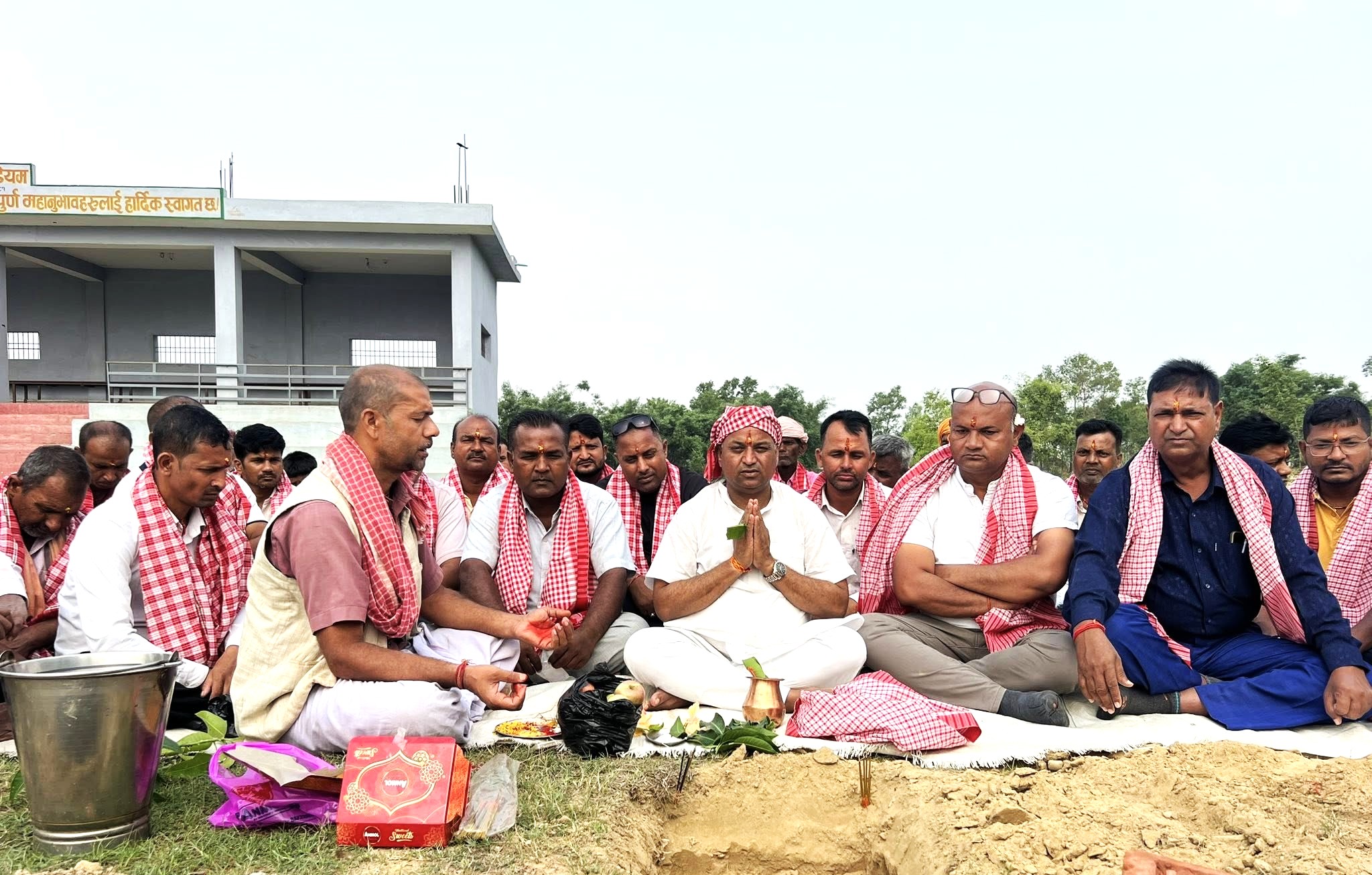 बहुदरमाईमा  क्रिकेट मैदानको शिलान्यास