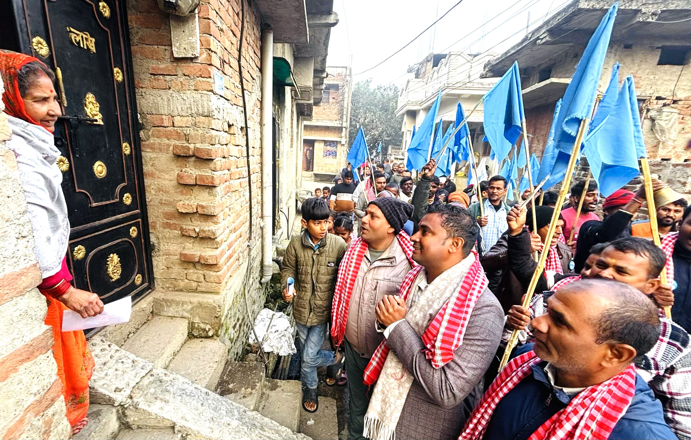 पर्सा–२ मा रास्वपा उम्मेदवार कानुको घरदैलो, अटराहा सुगौलीमा स्थानीयको समर्थन