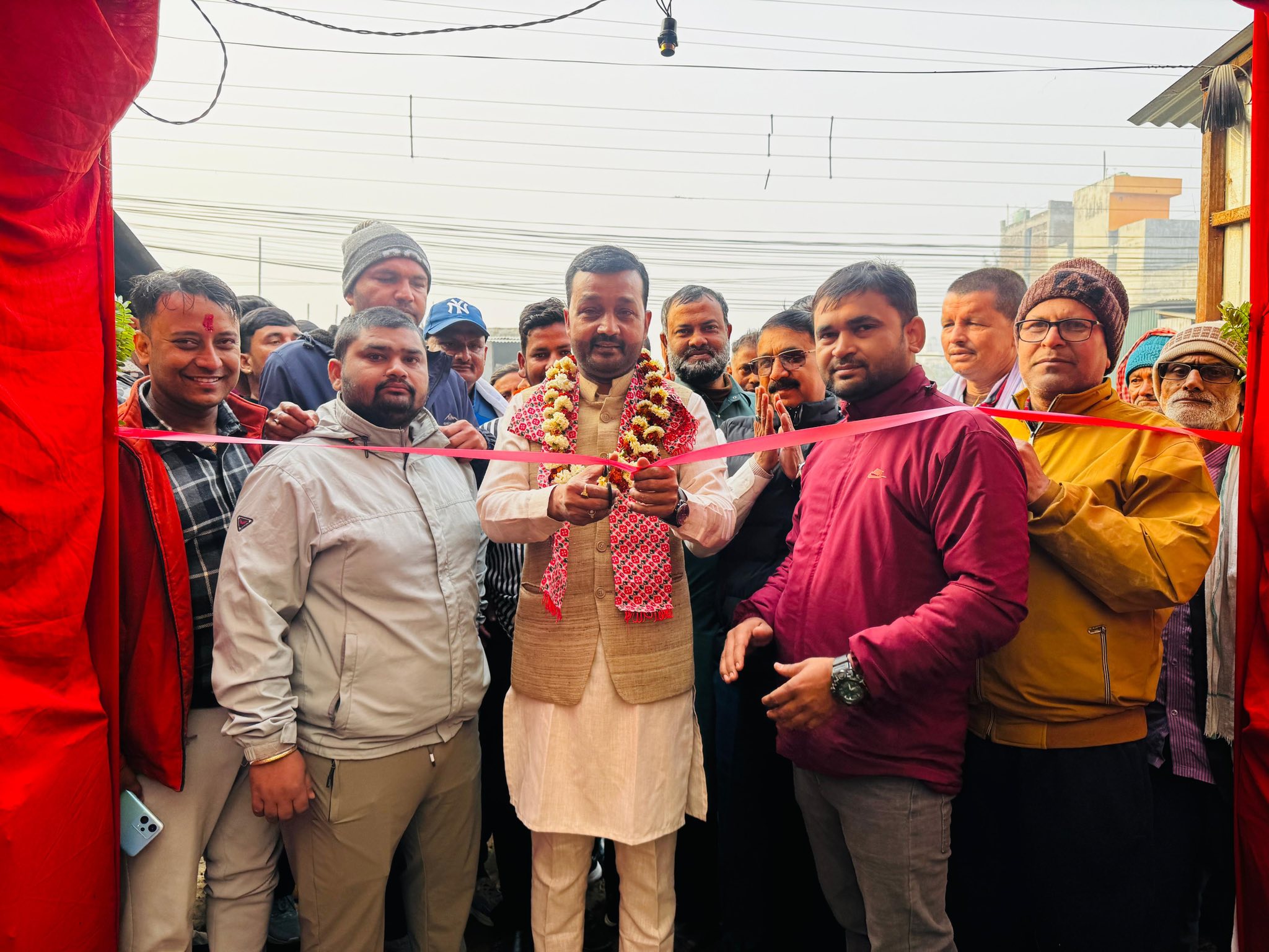 वीरगञ्ज–१६ नगवामा एमालेको चुनावी सम्पर्क कार्यालय उद्घाटन