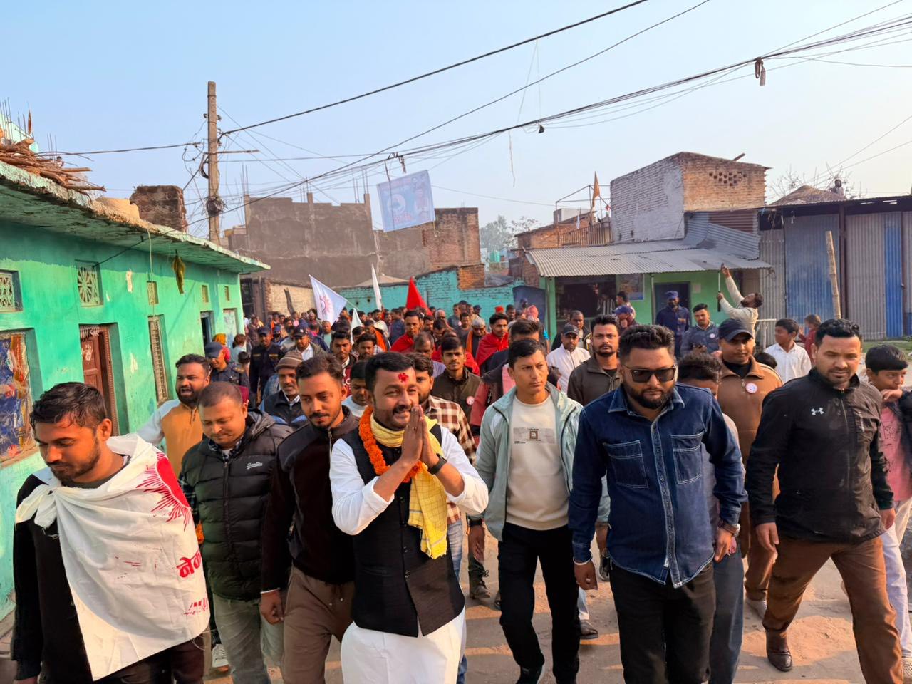 पर्सा–१ मा चुनावी सरगर्मी तीव्र,  वीरगञ्ज–२१ मा प्रदीप यादवको घरदैलो, जनताबाट आशा र विश्वासको वर्षा