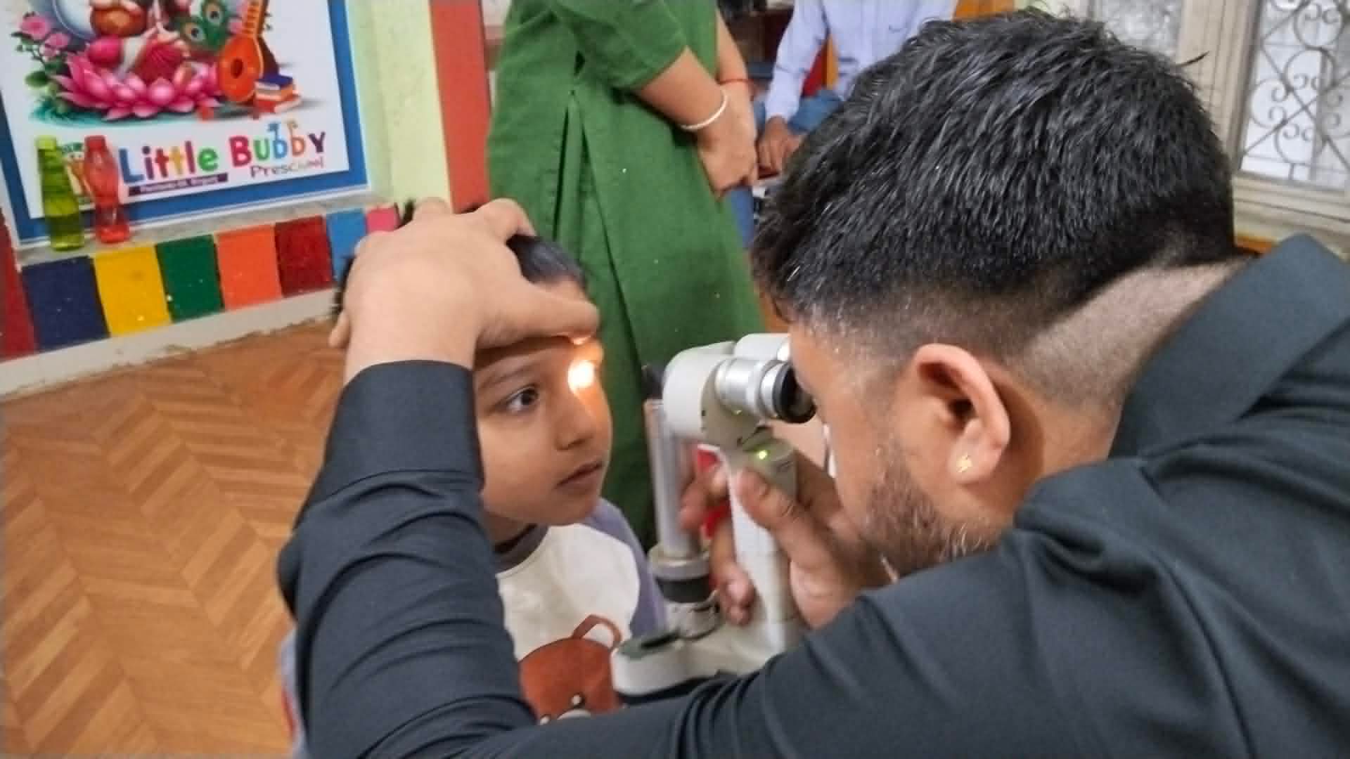 लिटिल बडी फ्री स्कुलमा निःशुल्क आँखा चेकजाँच शिविर सम्पन्न